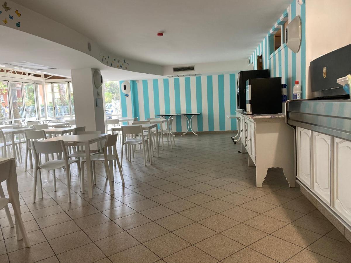 Hotel Modenese Riccione Eksteriør bilde