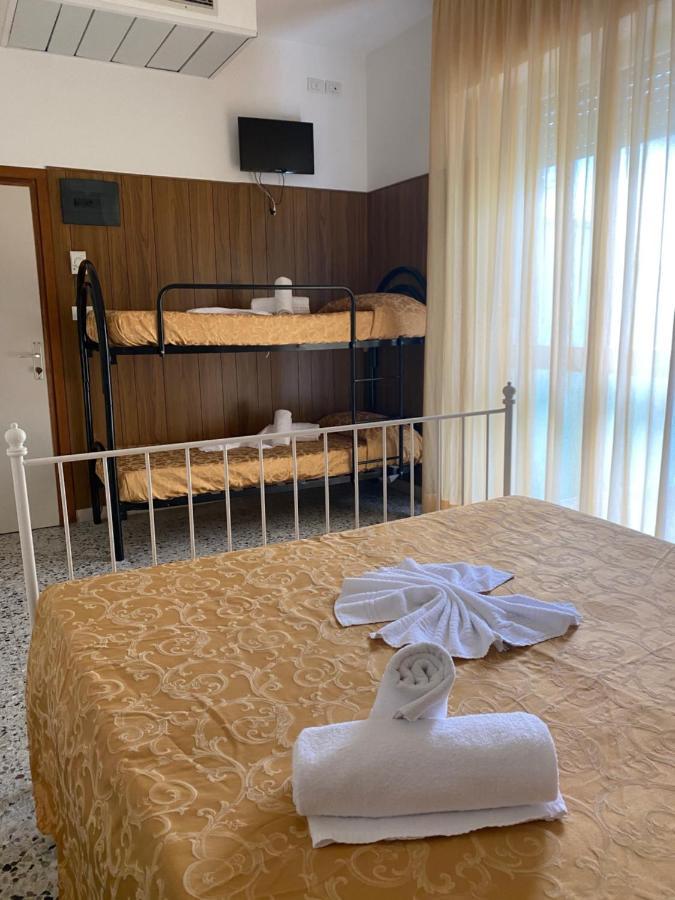 Hotel Modenese Riccione Eksteriør bilde