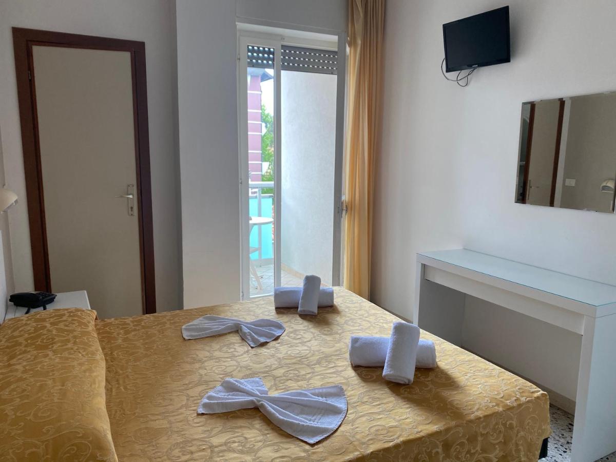 Hotel Modenese Riccione Eksteriør bilde