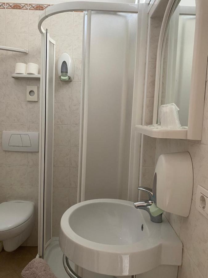 Hotel Modenese Riccione Eksteriør bilde