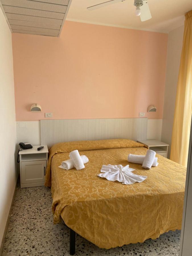 Hotel Modenese Riccione Eksteriør bilde