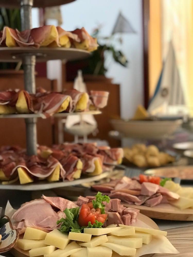 Hotel Modenese Riccione Eksteriør bilde