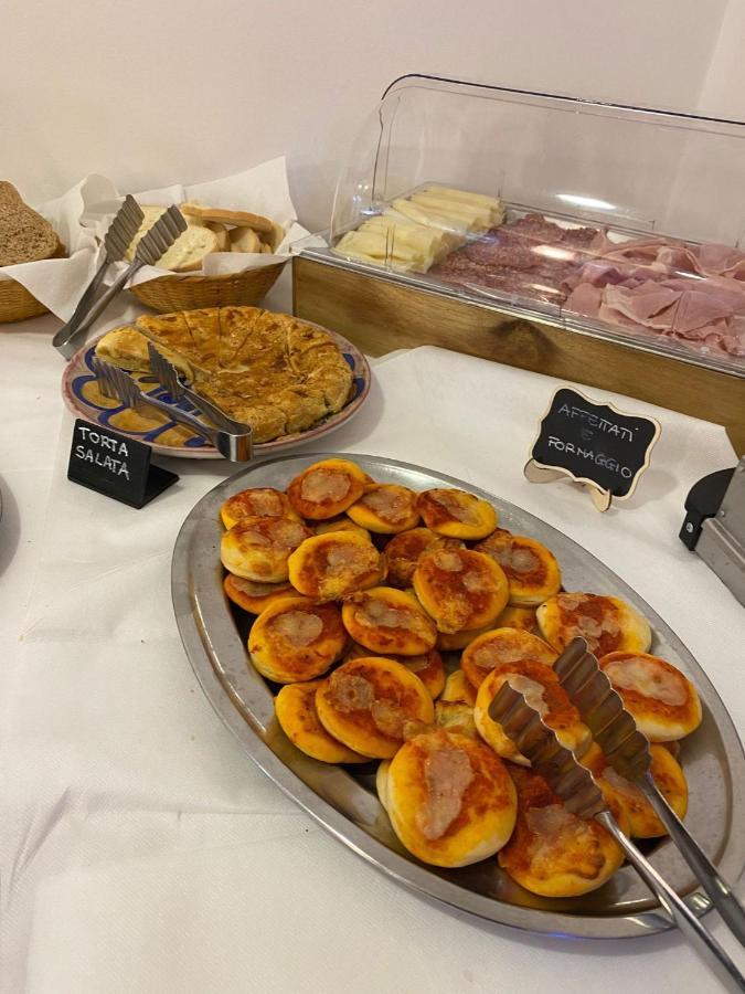 Hotel Modenese Riccione Eksteriør bilde
