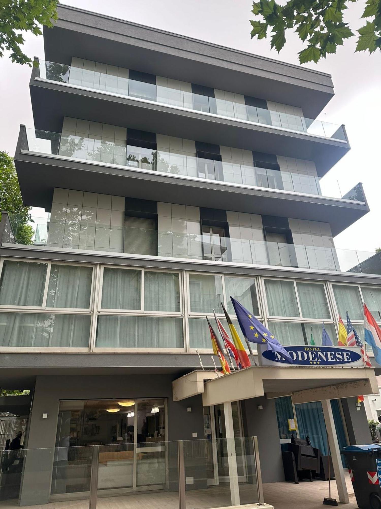 Hotel Modenese Riccione Eksteriør bilde